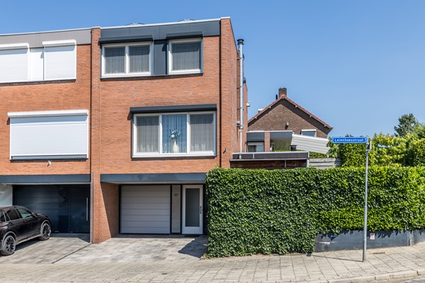 Te koop: Ruime gemoderniseerde instapklare hoekwoning met veel woonoppervlakte en tuin in de wijk Pronsebroek te Heerlen